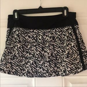 Lululemon pace rival skirt